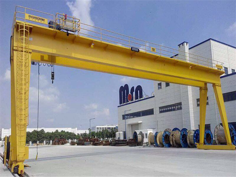 歐式雙梁門式起重機(jī).jpg 歐式門式起重機(jī)
